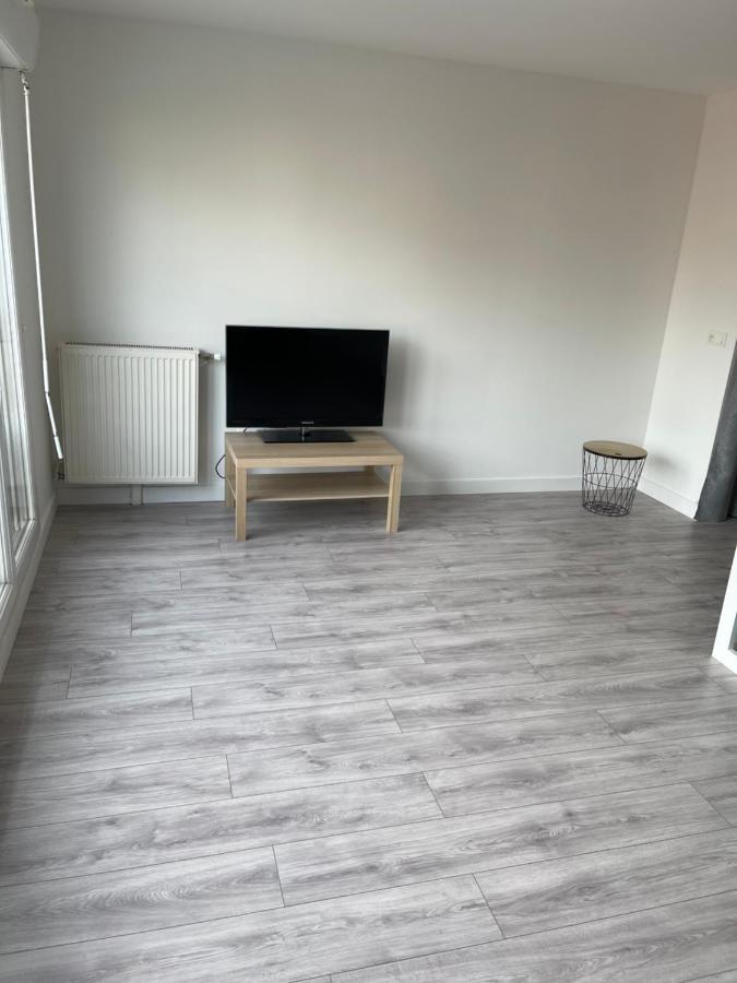 וילפריזי Appartement Idealement Place מראה חיצוני תמונה