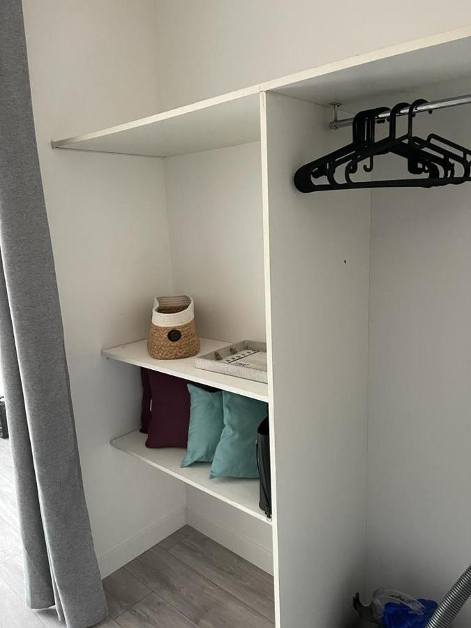 וילפריזי Appartement Idealement Place מראה חיצוני תמונה